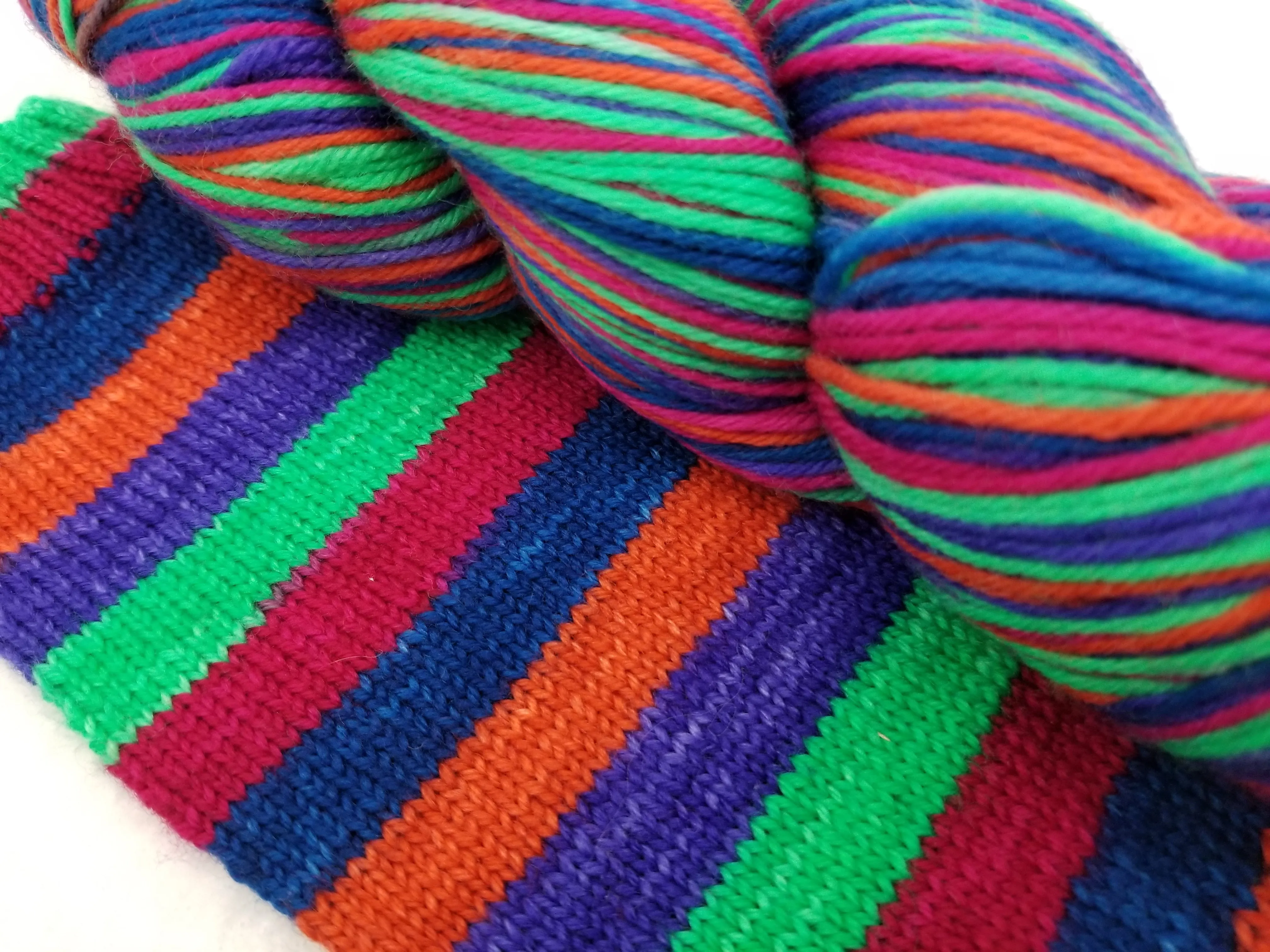 5 Snugglebug - Self-Striping - MS Sock 100