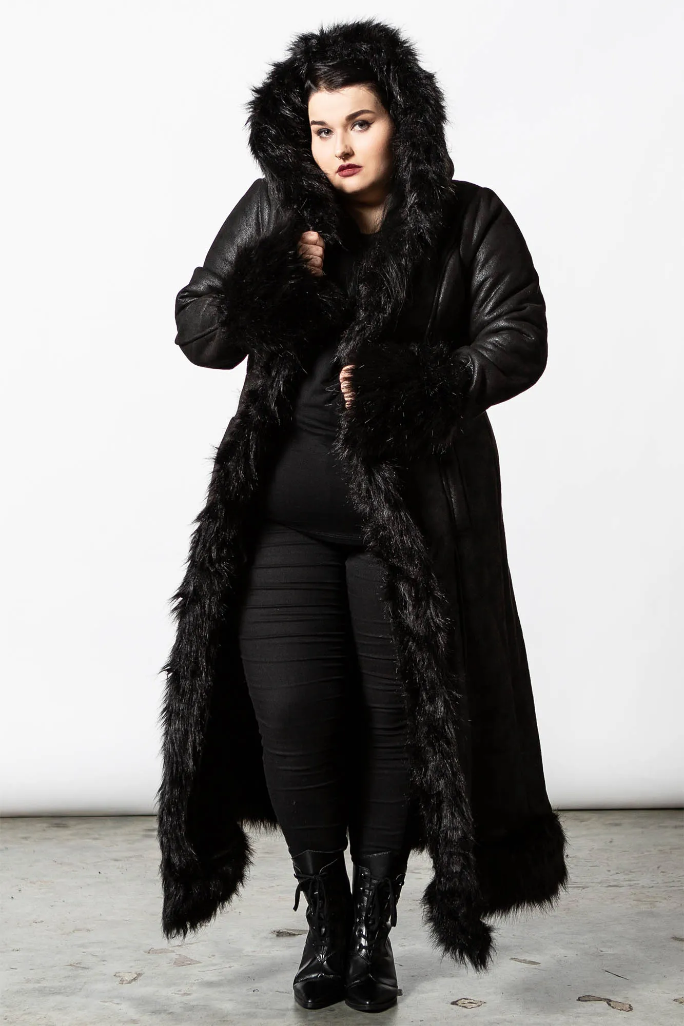 Empress Faux-Fur Coat [PLUS]