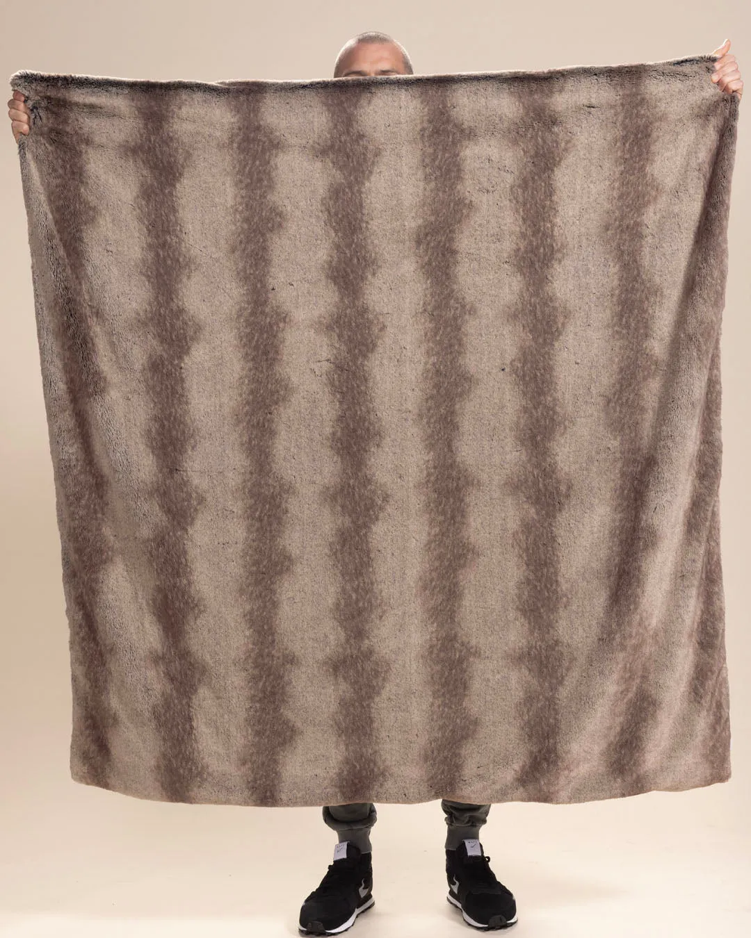 Grey Wolf Lightweight Ultra Soft Faux Fur Throw