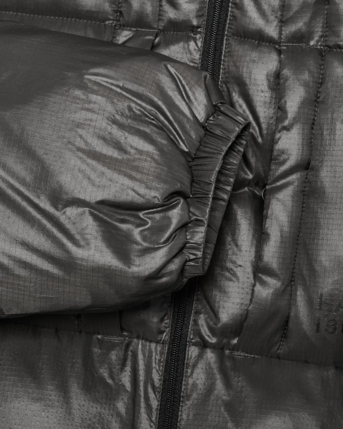 Halo Trooper Down Jacket - Raven