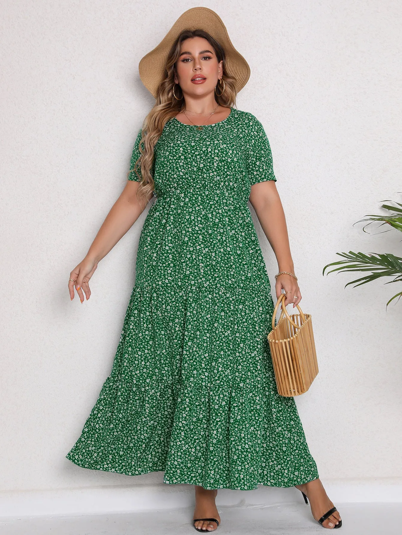 Plus Size Short Sleeve Round Neck Dress Maxi Dress