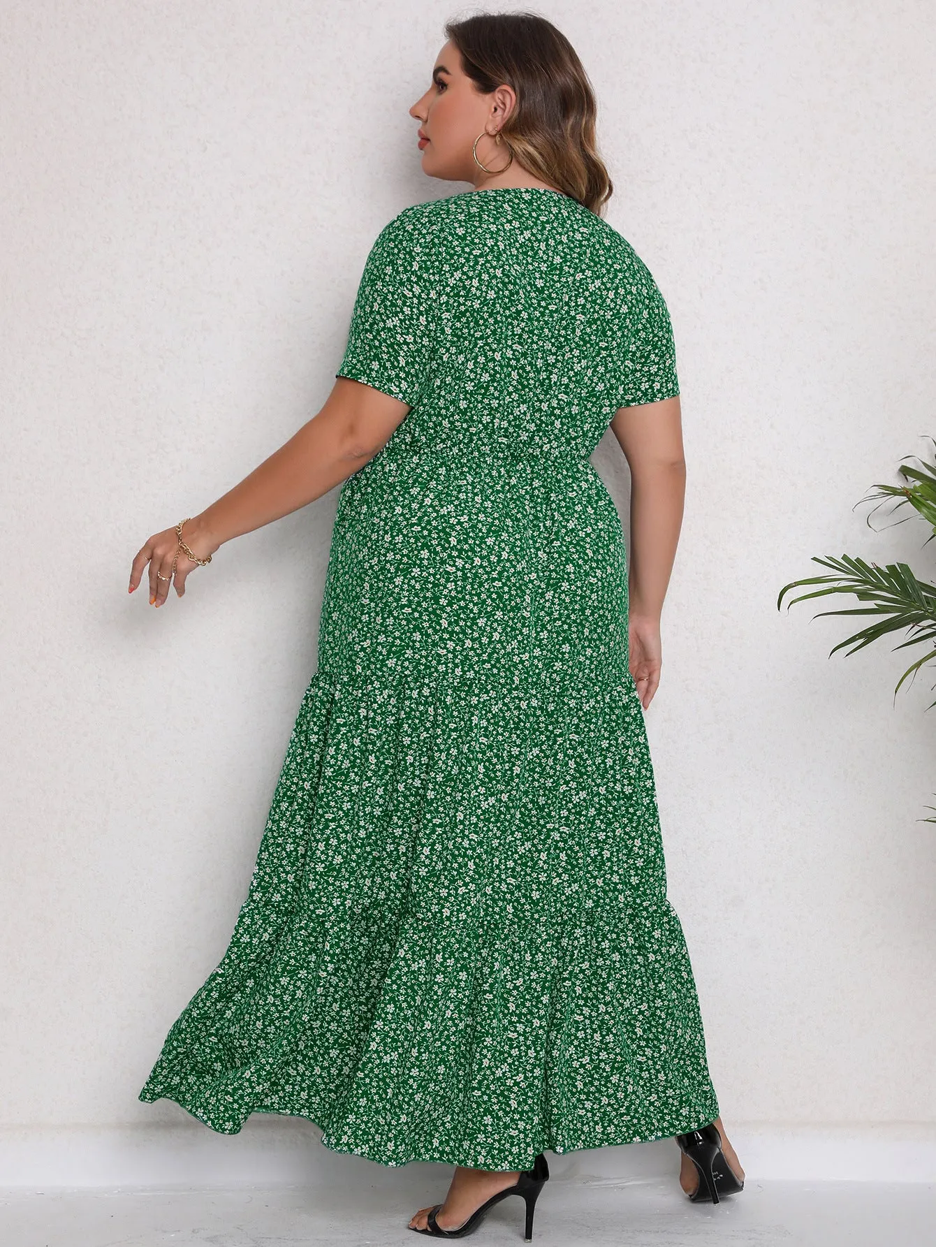 Plus Size Short Sleeve Round Neck Dress Maxi Dress