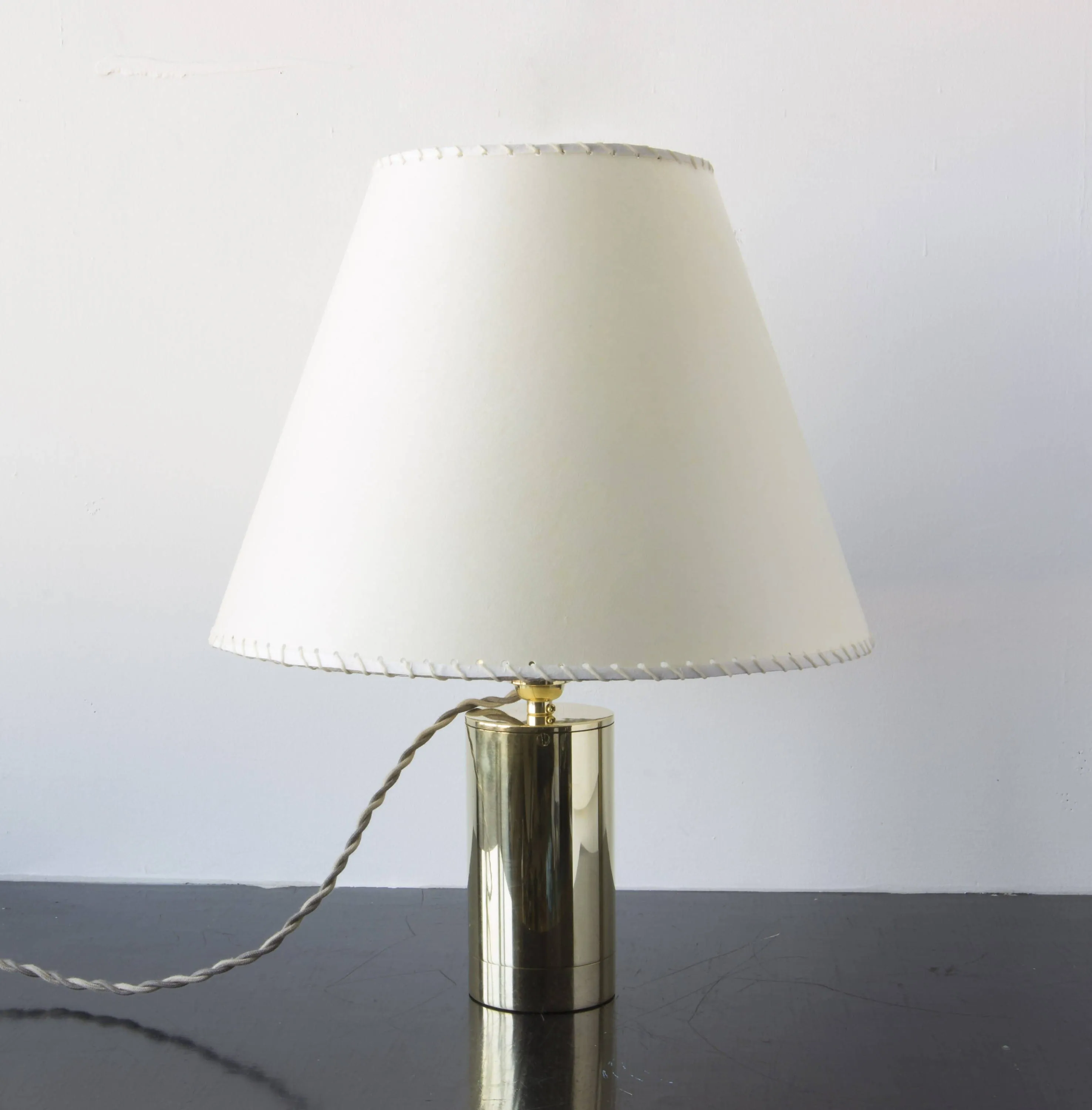 Series 02 Table Lamp