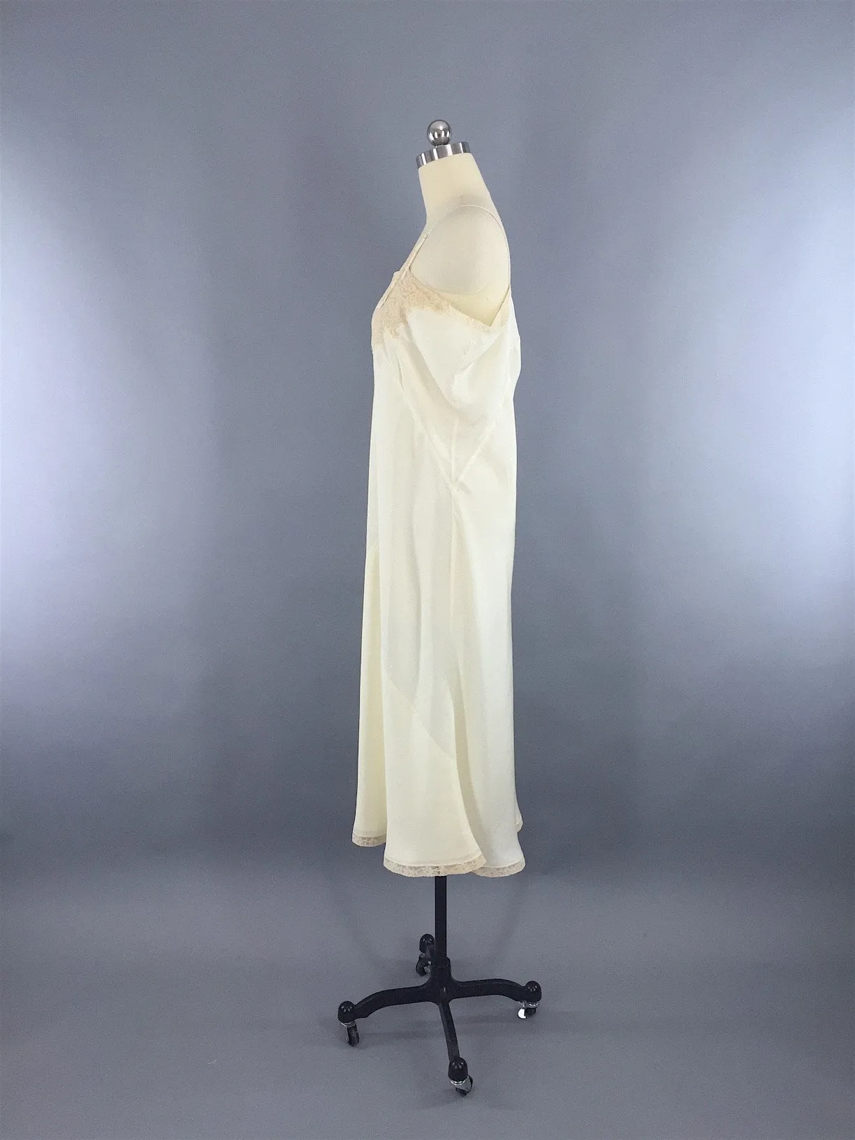 Vintage 1920s Slip / Nightgown