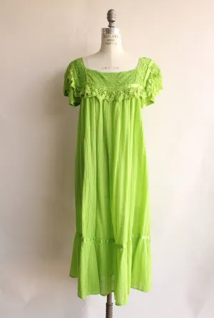 Vintage 1970s 1980s Apple Green Peasant Dress with Crochet Lace Trim