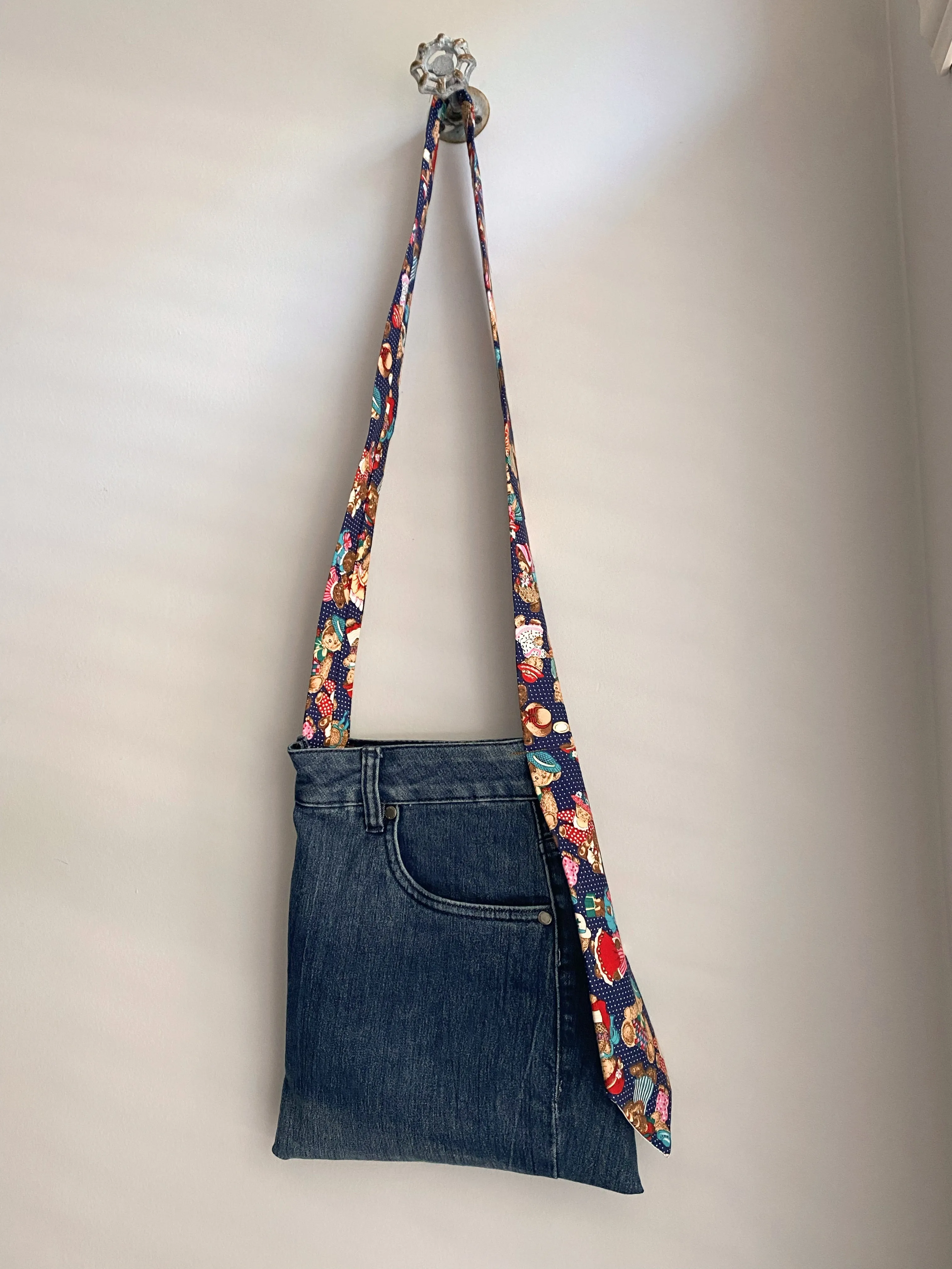 Vintage Teddy Bears' Tie Pocket Purse