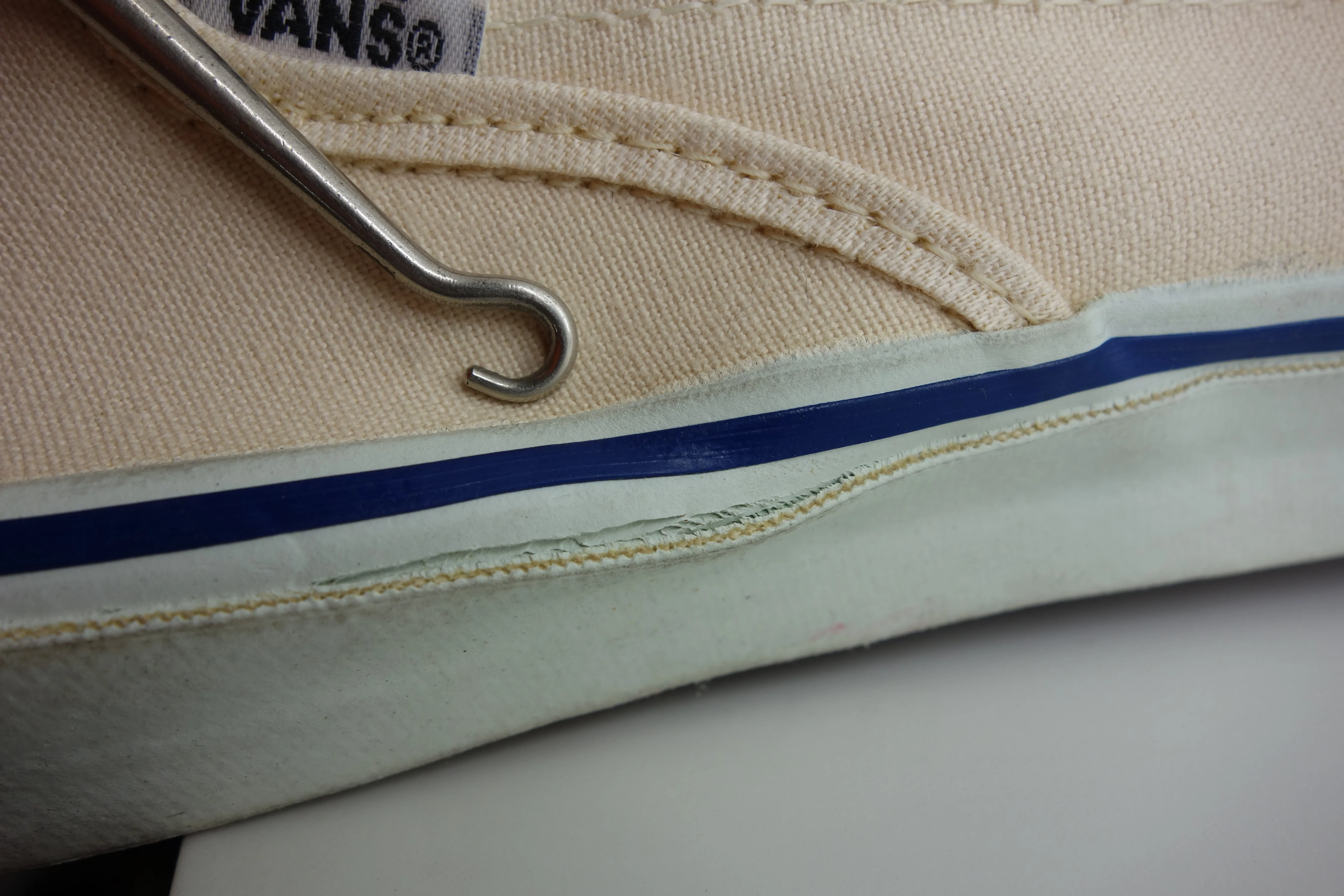 vintage van's style #98 ~ US14W