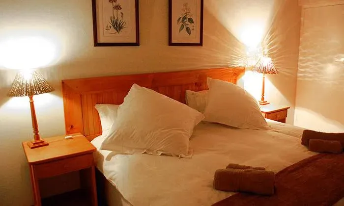 Western Cape: 1 or 2-Night Stay for Two at Akkerboom Country Cottages