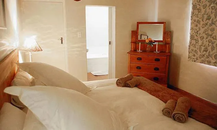 Western Cape: 1 or 2-Night Stay for Two at Akkerboom Country Cottages
