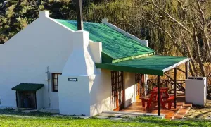 Western Cape: 1 or 2-Night Stay for Two at Akkerboom Country Cottages